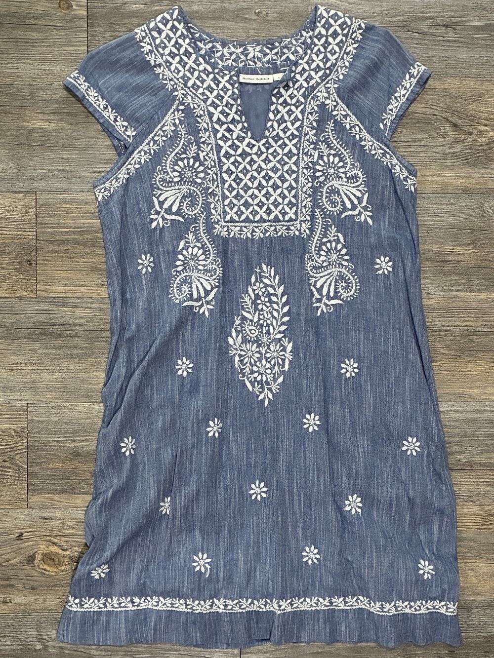 ROLLER RABBIT Faith Dress Blue Chambray White Floral Embroidery Size Small Boho